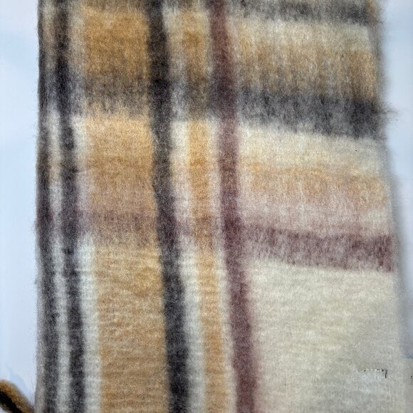 NWT Aqua Plaid Blanket Scarf OS - Picture 4 of 5